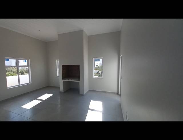 2 BEDROOM HOUSE FOR SALE IN LAMPIESBAAI